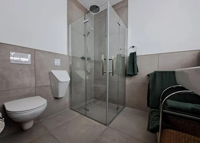 Zentral Exklusive Neubauwohnung