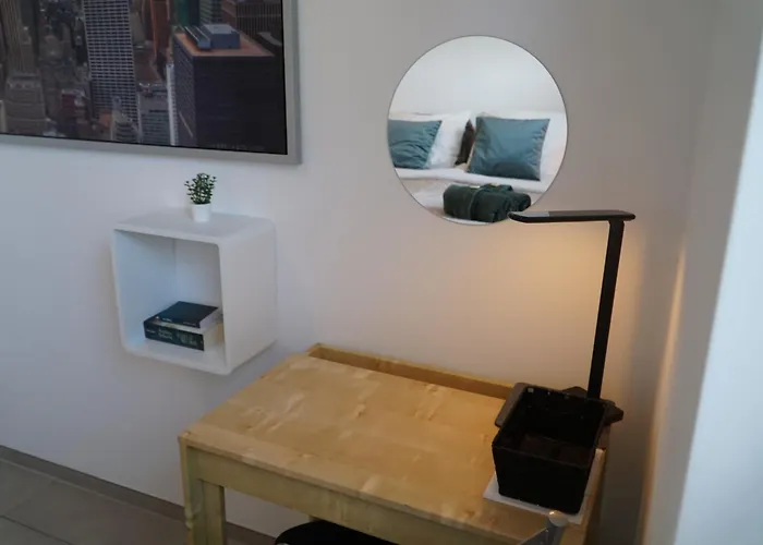 Zentral Exklusive Neubauwohnung *